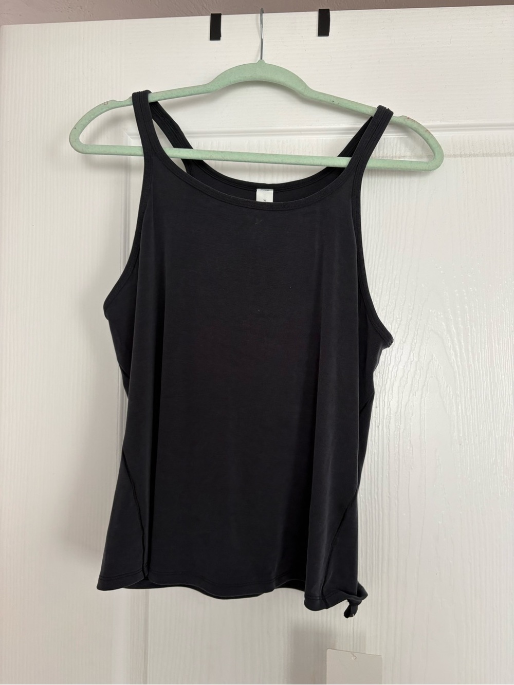lululemon athletica Black Scoop Neck Tank Top